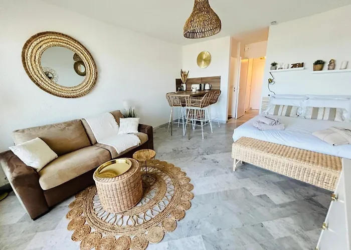 Studio Chic & Cosy Vue Mer, Clim, Parking